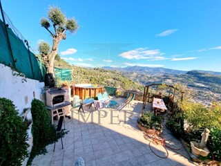 Casa Indipendente in Vendita a Camporosso, 270'000€, 130 m²