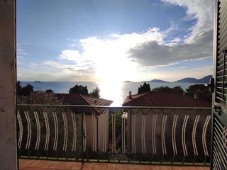 Trilocale in Vendita a Lerici, zona Tellaro, 500'000&euro;, 72 m², arredato