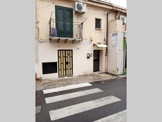 Ufficio in Affitto a Palermo, zona Malaspina, 350€, 50 m², arredato