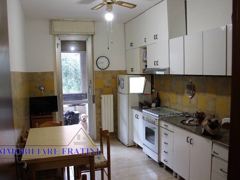 Appartamento in Vendita a Ascoli Piceno, zona Monticelli, 125'000€, 105 m²