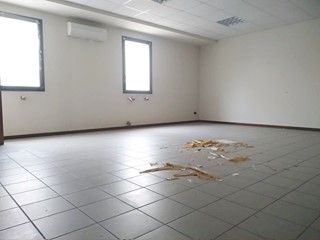 Ufficio in Vendita a Paitone, 70'000€, 67 m²