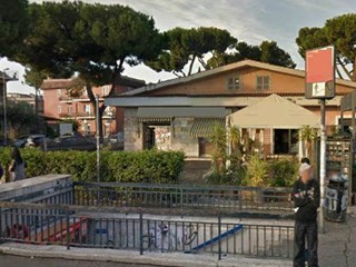 Ufficio in Affitto a Roma, zona Anagnina, 900€, 80 m²
