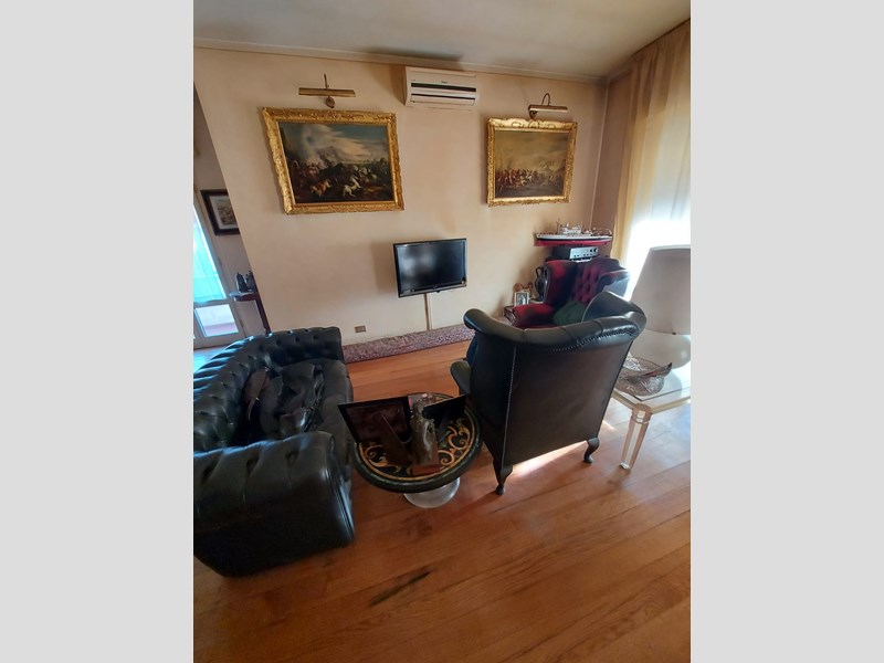 Trilocale in Vendita a Lucca, zona Viareggio, 450'000&euro;, 110 m²