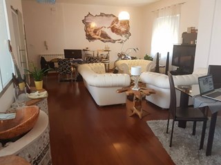 Appartamento in Vendita a Montesilvano, zona Centro, 175'000€, 120 m²