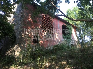 Casa Indipendente in Vendita a Fivizzano, zona Ceserano, 35'000€, 135 m²