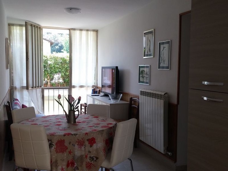 Casa Indipendente in Affitto a Viareggio, zona Viareggio Sud, 900€, 140 m², arredato