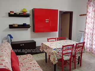 Trilocale in Vendita a Ravenna, zona Lido Adriano, 110'000€, 55 m², arredato