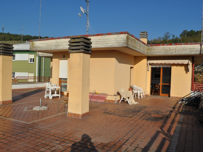 Trilocale in Vendita a Salsomaggiore Terme, 55'000€, 65 m², con Box