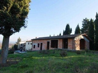 Casa di corte in Vendita a Gambassi Terme, 270'000€, 240 m², con Box