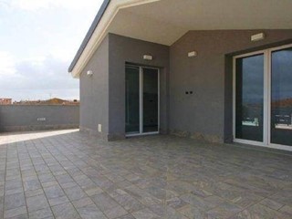 Attico in Vendita a San Miniato, 440'000€, 138 m², con Box