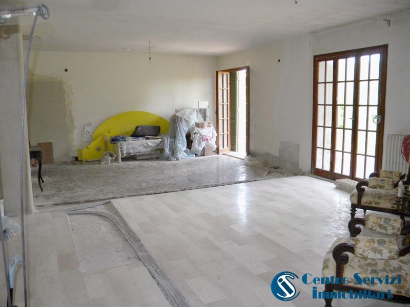 Casa Semi Indipendente in Vendita a Pisa, zona Marina di Pisa, 350'000€, 200 m², con Box