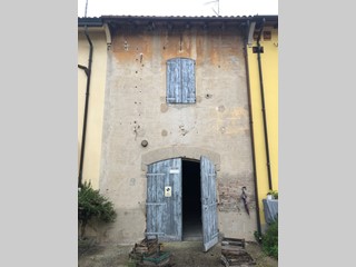 Immobile commerciale in Vendita a Crevalcore, 89'000€, 185 m²