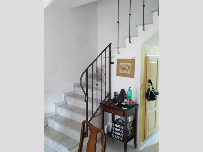 Villetta a schiera in Vendita a Massa, zona Marina di Massa, 215'000€, 80 m², arredato, con Box