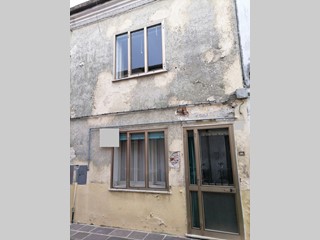 Casa Indipendente in Vendita a Adria, 30'000€, 100 m²