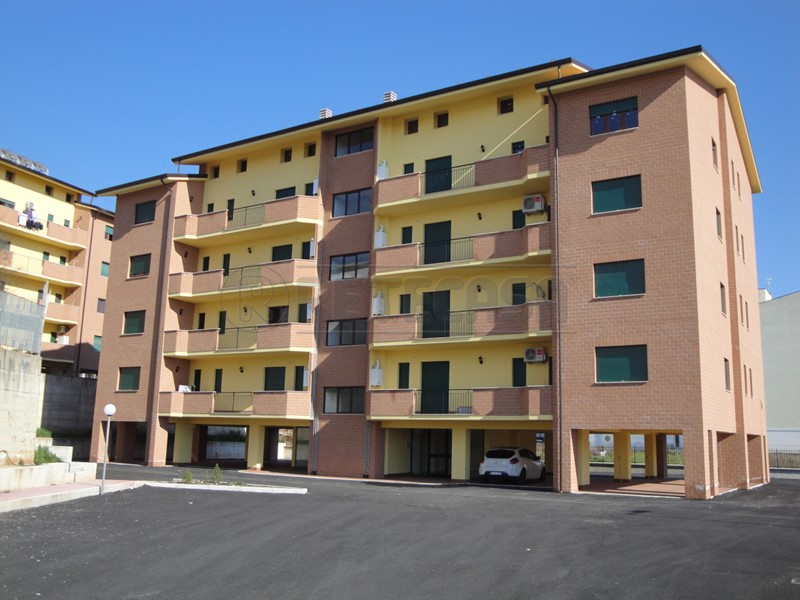 Quadrilocale in Vendita a Piedimonte San Germano, 98'000€, 90 m²