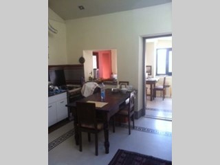 Appartamento in Vendita a Castelnuovo Magra, zona Castelnuovo paese, 400'000€, 206 m², arredato