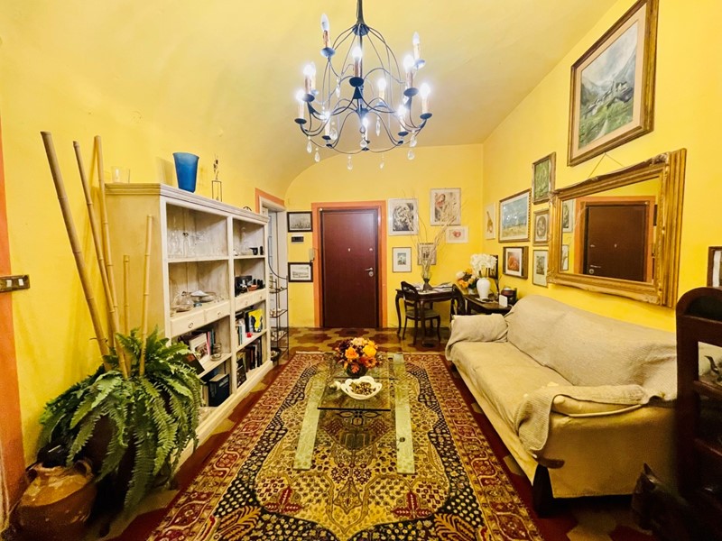 Appartamento in Vendita a Sarzana, zona Sarzana centro, 350'000€, 150 m², arredato