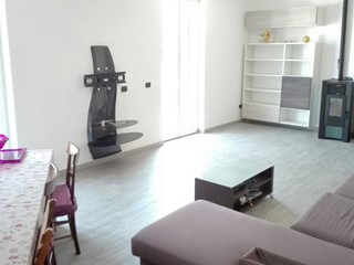 Appartamento in Vendita a Arcola, zona Romito Magra, 205'000€, 130 m²