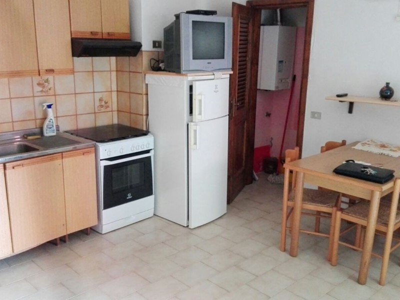 Casa Semi Indipendente in Vendita a Luni, zona Nicola, 59'000€, 50 m², arredato