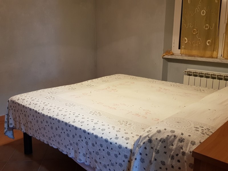 Trilocale in Affitto a Castelnuovo Magra, zona Castelnuovo Magra, 450€, 60 m², arredato