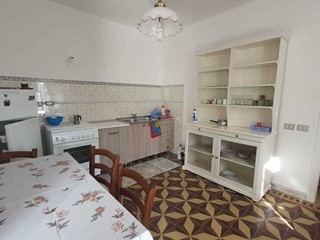 Casa Semi Indipendente in Vendita a Fosdinovo, zona Carignano, 110'000€, 100 m², arredato