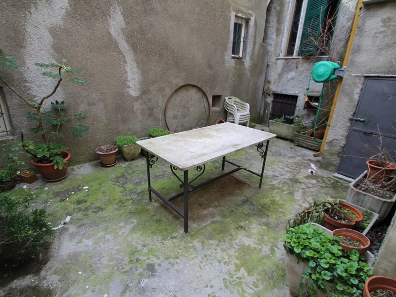 Casa Semi Indipendente in Vendita a Fosdinovo, 105'000€, 70 m²