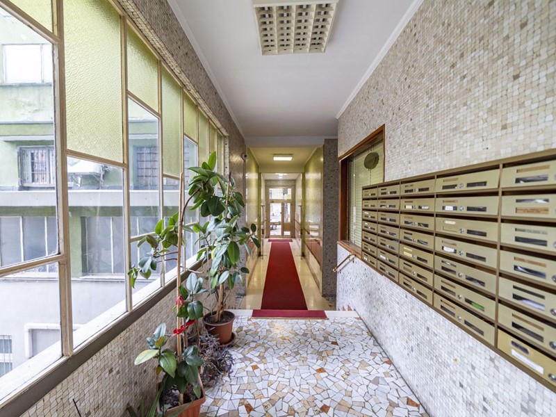 Bilocale in Vendita a Milano, 160'000€, 60 m²