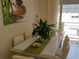 Appartamento in Vendita a Viareggio, zona Viareggio Mare, 350'000€, 