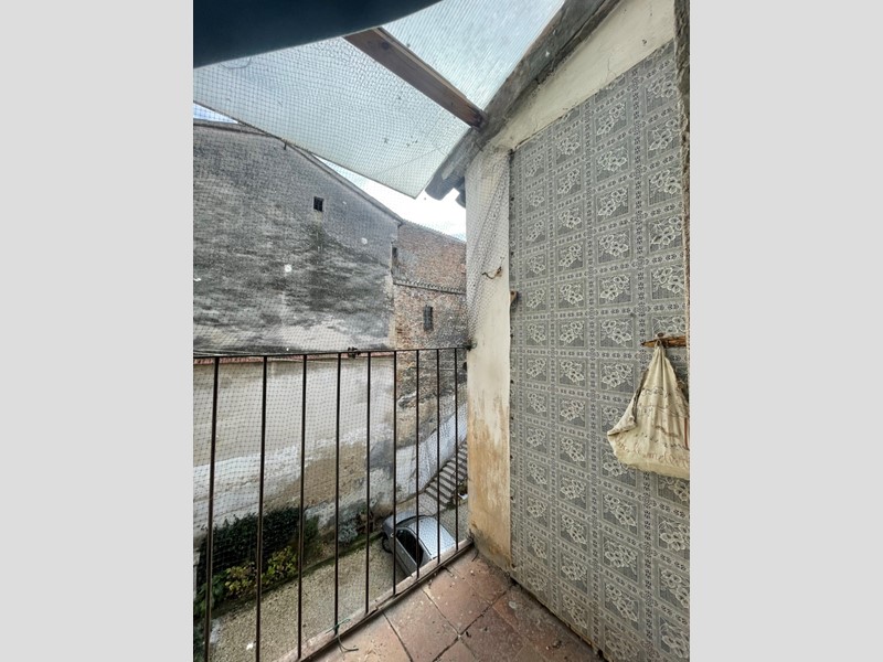 Appartamento in Vendita a Jesi, 70'000€, 100 m², con Box