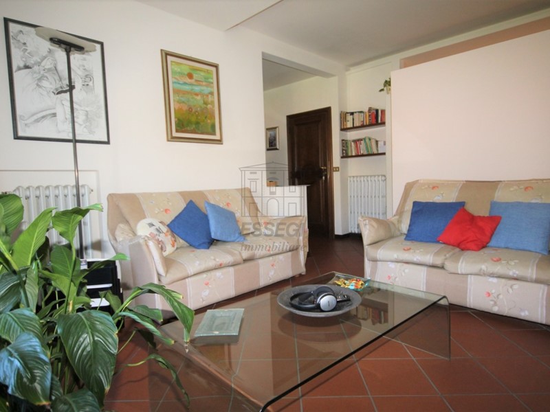 Appartamento in Vendita a Lucca, zona Nord, 169'000&euro;, 120 m², con Box