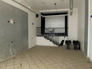 Capannone in Affitto a Catanzaro, zona Centro, 500&euro;, 55 m²