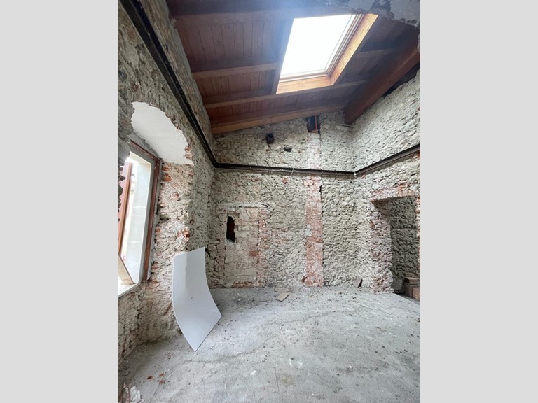 Appartamento in Vendita a Massa, zona Massa Centro, 390'000&euro;, 140 m²