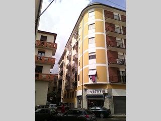 Quadrilocale in Vendita a Cosenza, zona piazza Capello, 115'000€, 115 m²
