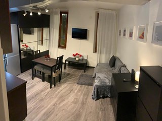 Monolocale in Affitto a Parma, zona Oltretorrente, 300€, 30 m², arredato