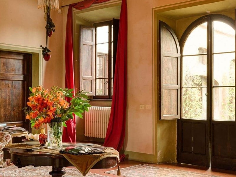 Appartamento in Affitto a Lucca, 2'500€, 110 m², arredato