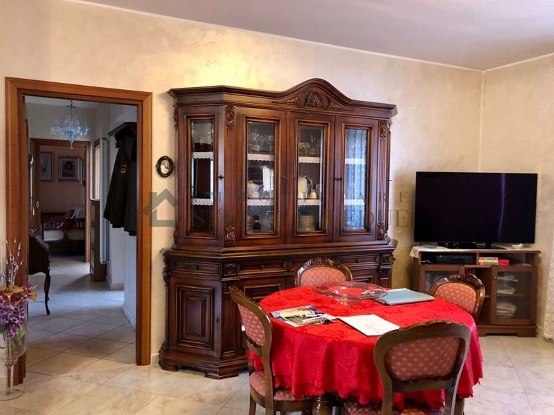 Casa Indipendente in Vendita a Bari, 345'000€, 170 m²