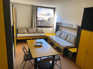 Bilocale in Affitto a Bormio, zona centrale, 1'000&euro;, 35 m², arredato