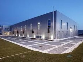 Capannone in Vendita a Sarzana, 10000 m²