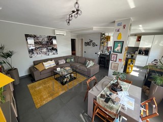 Trilocale in Vendita a Vallecrosia, 220'000€, 70 m², arredato