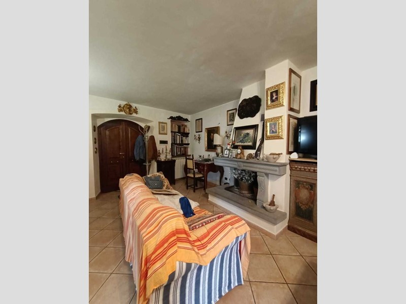 Casa Semi Indipendente in Vendita a Fivizzano, 135'000€, 100 m²