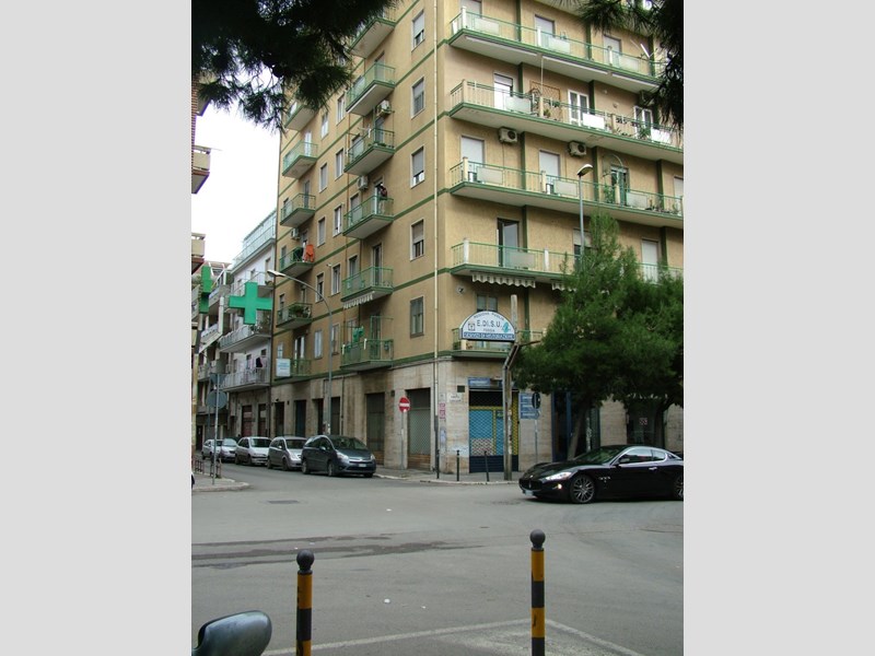 Appartamento in Vendita a Foggia, zona centralissima in piazza san francesco, 122'000&euro;, 132 m²