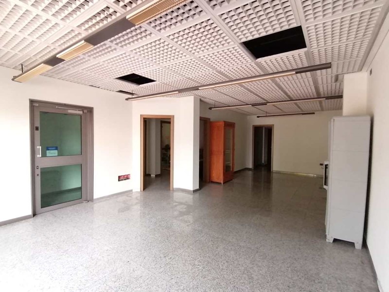 Ufficio in Affitto a Gazzo Veronese, 550&euro;, 120 m²
