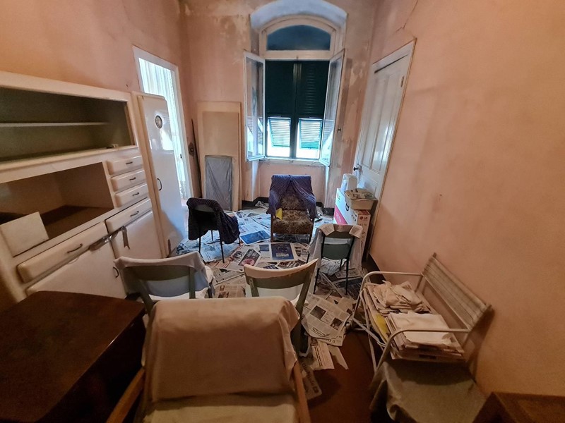 Appartamento in Vendita a Ventimiglia, 285'000€, 195 m²