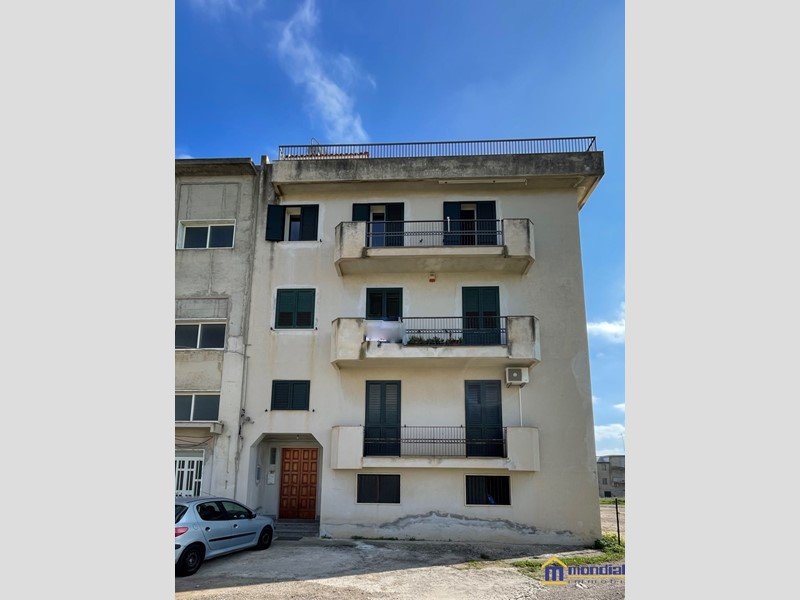 Appartamento in Vendita a Rosolini, 180'000€, 180 m²