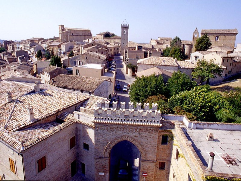 Casa Indipendente in Vendita a Montelupone, zona Centro storico, 280'000&euro;, 160 m²