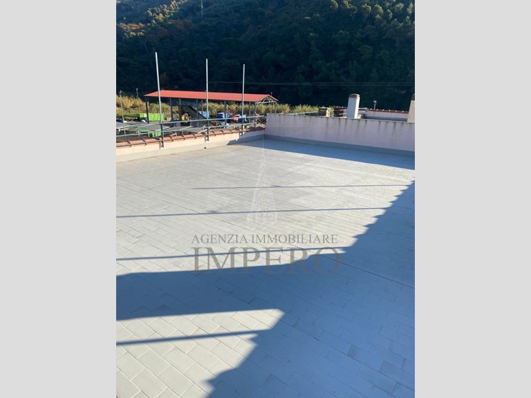 Casa Semi Indipendente in Vendita a Camporosso, 215'000€, 110 m², con Box