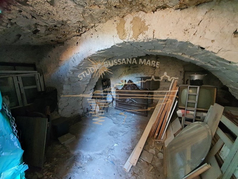 Box in Vendita a Sanremo, zona Poggio, 12'000€, 20 m²