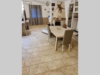 Villa in Vendita a Cassano delle Murge, 130'000€, 100 m²