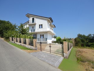 Bilocale in Vendita a Torrevecchia Teatina, 96'000€, 60 m²