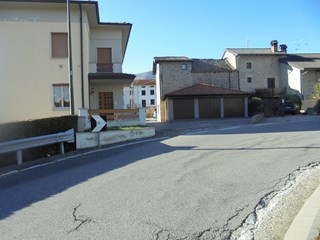 Quadrilocale in Vendita a Berbenno, zona Frazione Capassero, 100'000€, 110 m²